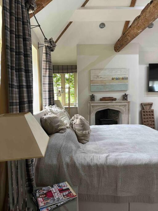 New Luxury Self-contained Apartment